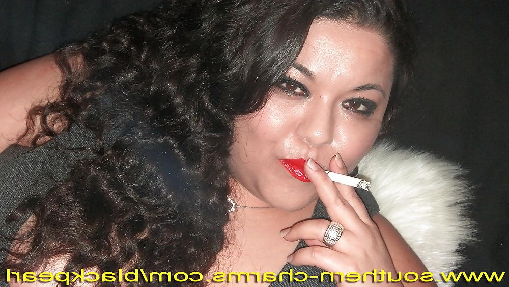 14P Smoking 'n Relaxing