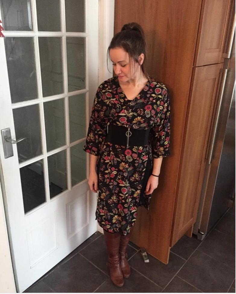 25P Insta Milfs &amp; Gilfs Wearing Boots 2