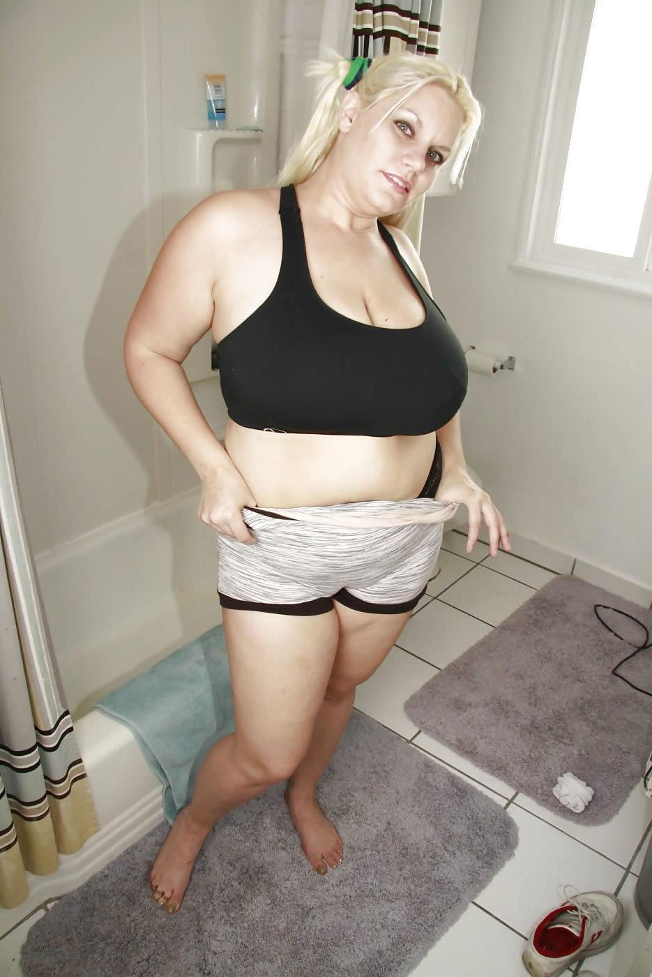20P Busty women 288 (Solo bbw girl)