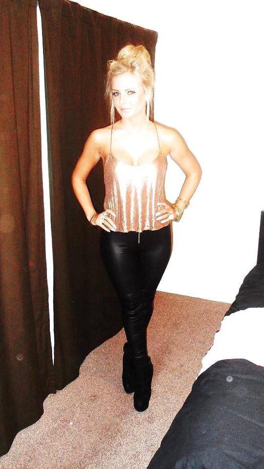 25P Hot babes 21
