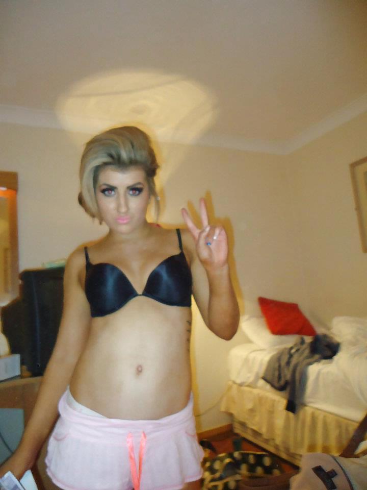 25P Hot babes 21