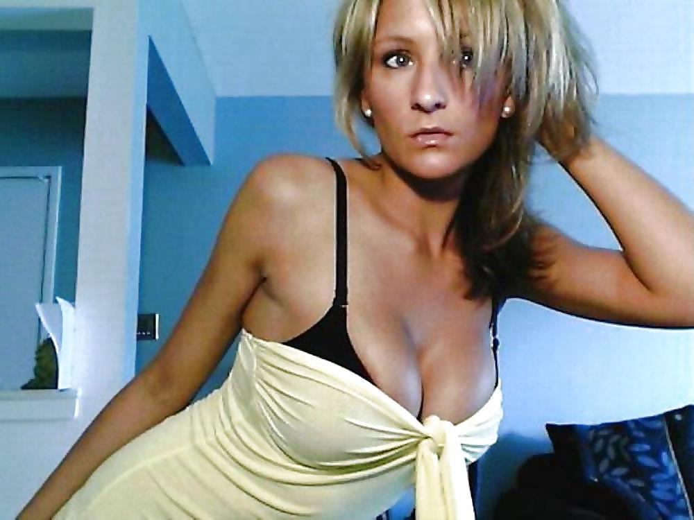 25P Hot babes 21