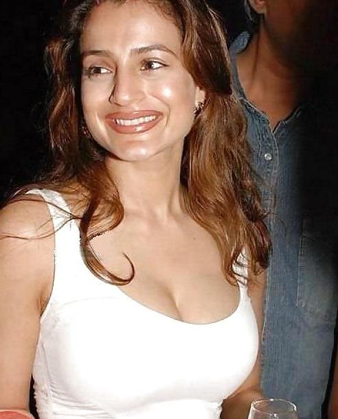 25P Indian actress hot