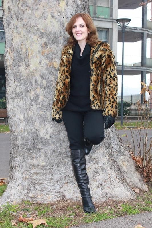25P Milfs &amp; Gilfs wearing boots no.6