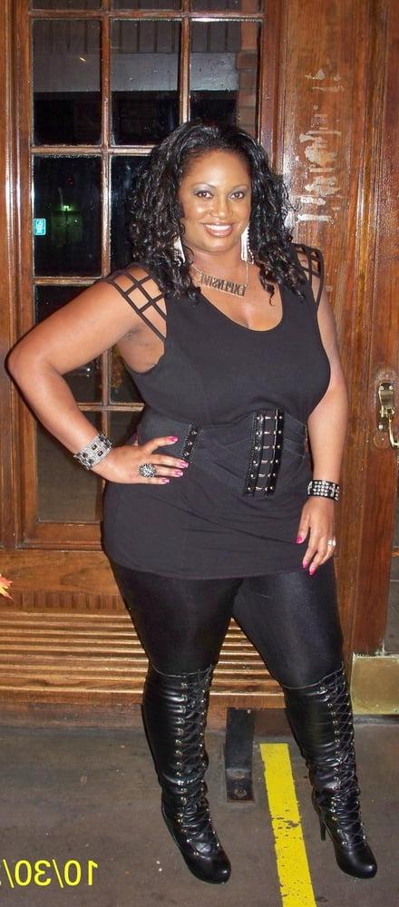 25P Milfs &amp; Gilfs wearing boots no.6