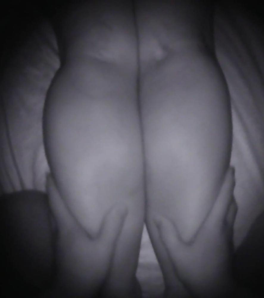 25P Wife's sweet ass, meaty legs. Massive calves, cankles.