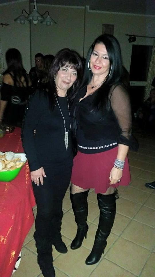25P Milfs &amp; Gilfs wearing boots no.4