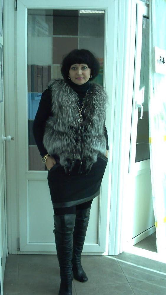 25P Milfs &amp; Gilfs wearing boots no.4