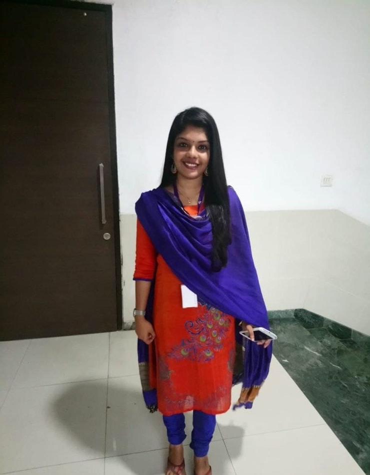 25P Amateur Indian Hot Girl Nude Selfie Part 2