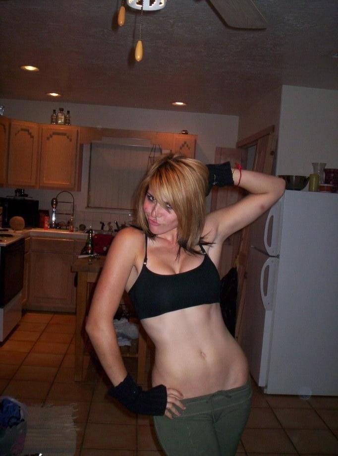 25P Petite amie coquine -08