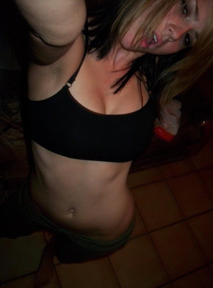 25P Petite amie coquine -08