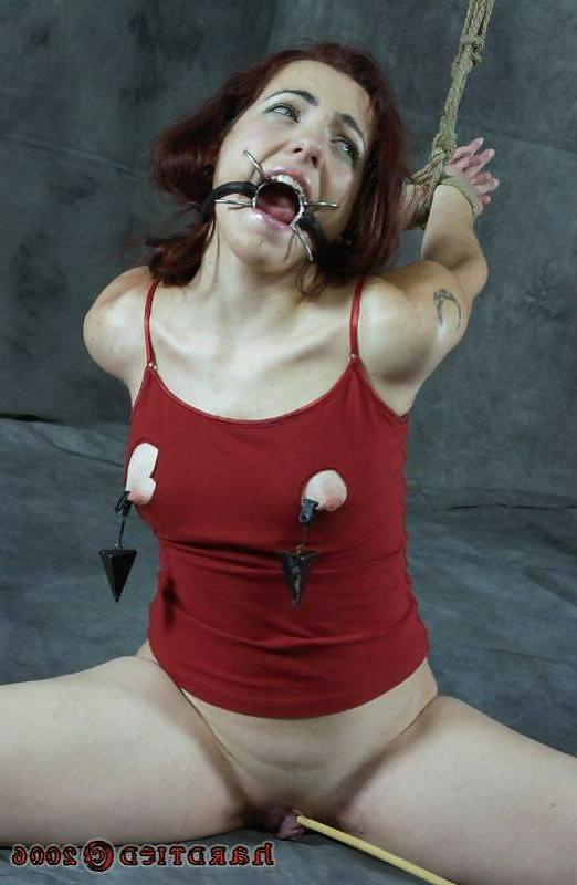 25P Slavegirls,bondage
