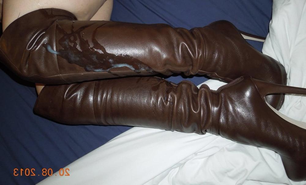 25P Cum covered boots 3