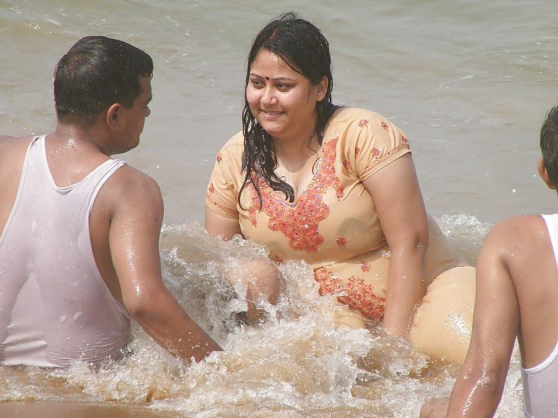 9P BBW indian with big boobs at River Ganga