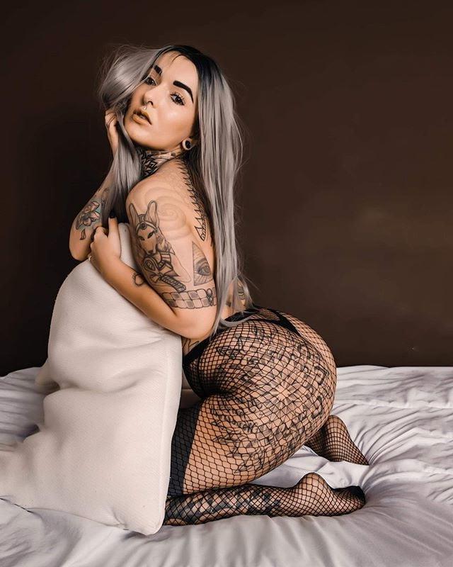 25P Thick Round Big Ass Pawg BBW 2