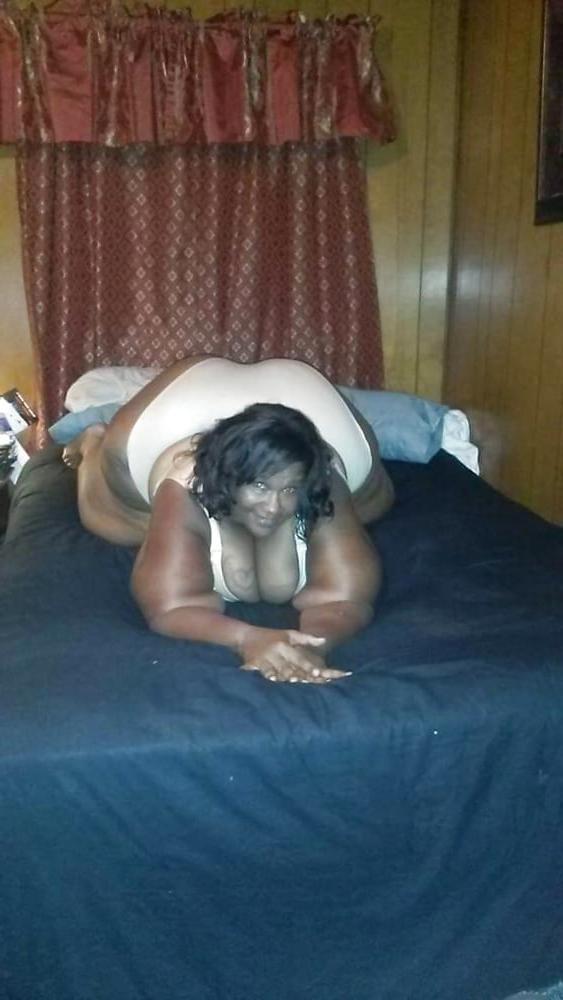 25P Ebony sluts 5