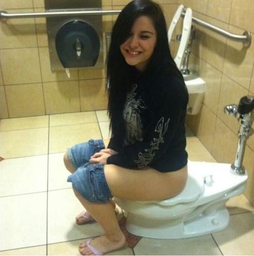25P Caught Peeing Exposed and Humiliated 3