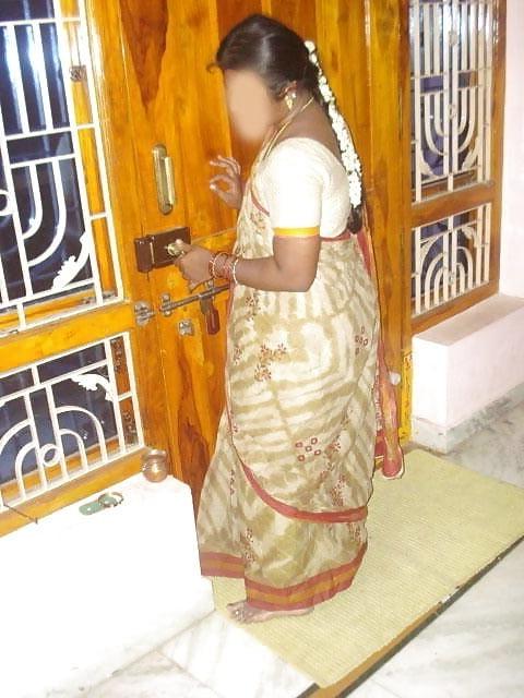 25P INDIAN AUNTS NUDE 1