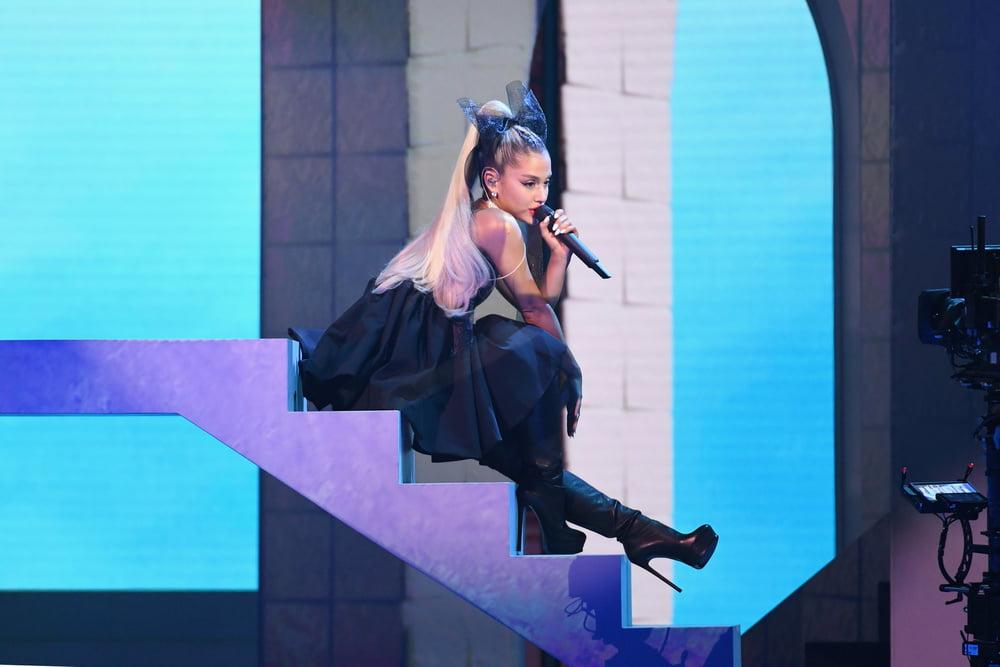 25P Ariana Grande with Boots Vol 03