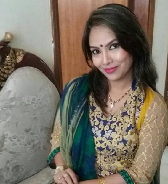 25P Hot Indian bhabhi