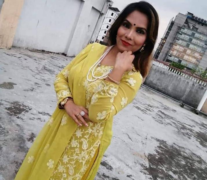 25P Hot Indian bhabhi