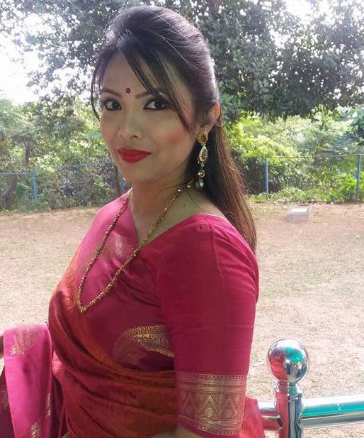 25P Hot Indian bhabhi