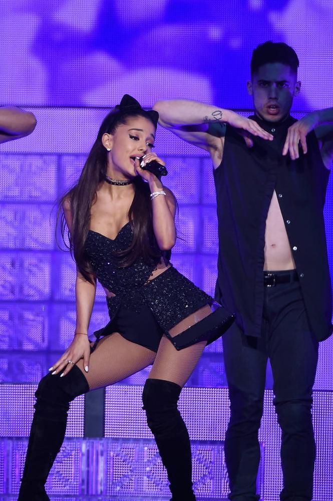 25P Ariana Grande with Boots Vol 06