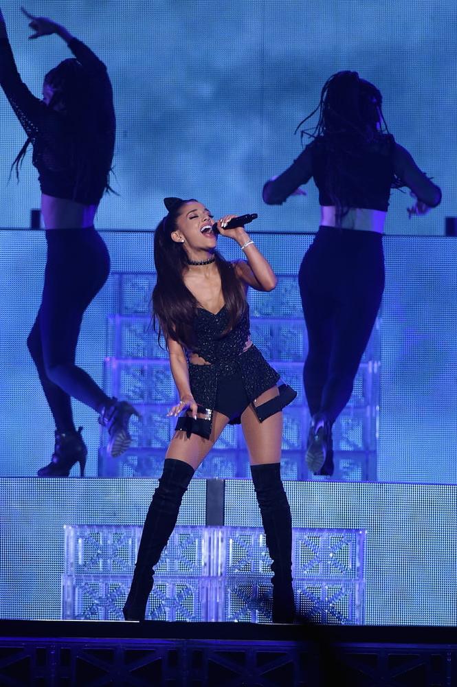 25P Ariana Grande with Boots Vol 06