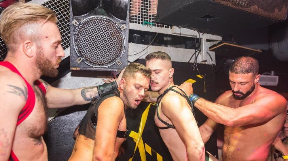 25P Gay porn collection