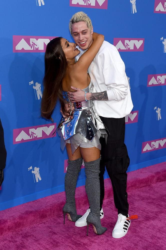 25P Ariana Grande with Boots Vol 01