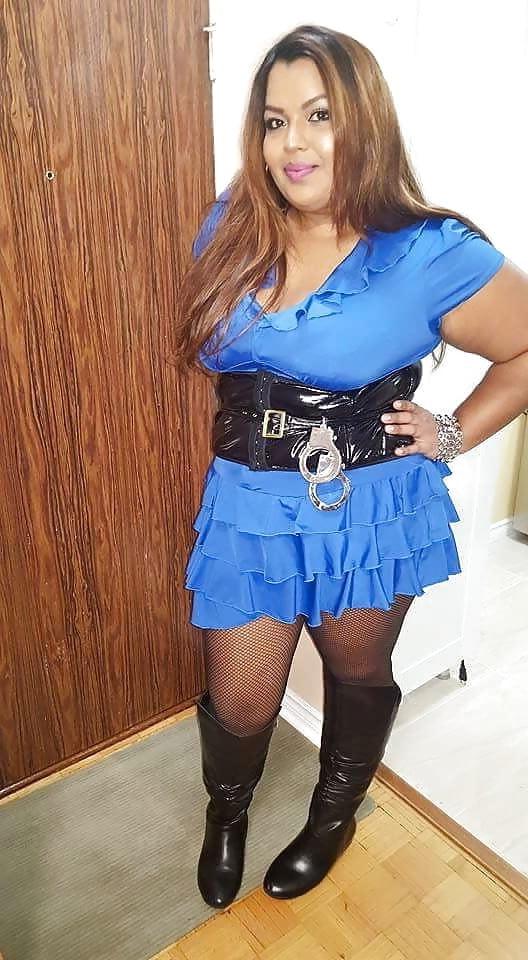 19P Indian women dressed