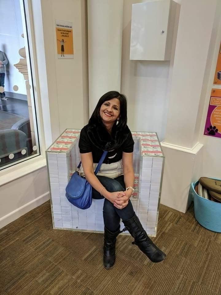 19P Indian women dressed