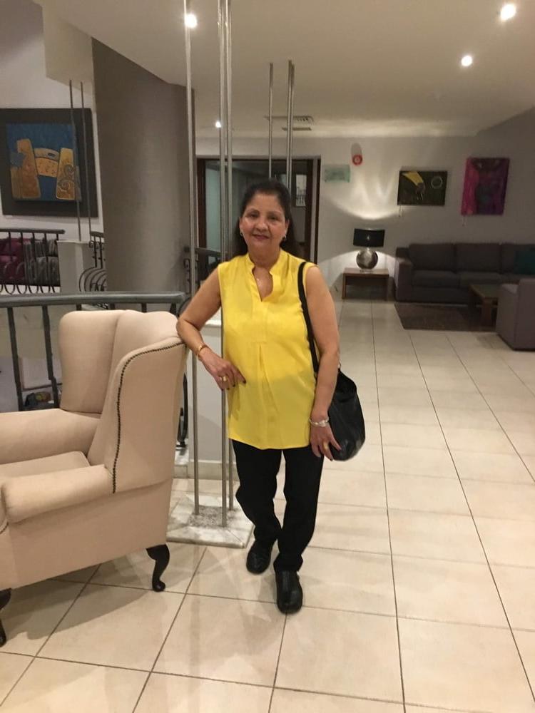 19P Indian women dressed