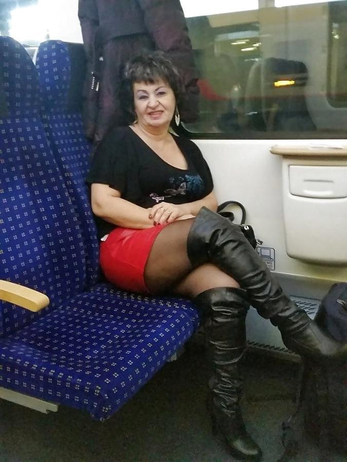 25P Milfs &amp; Gilfs wearing Boots no.1