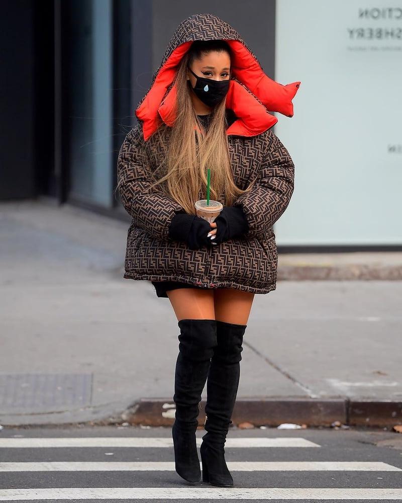 25P Ariana Grande with Boots Vol 04