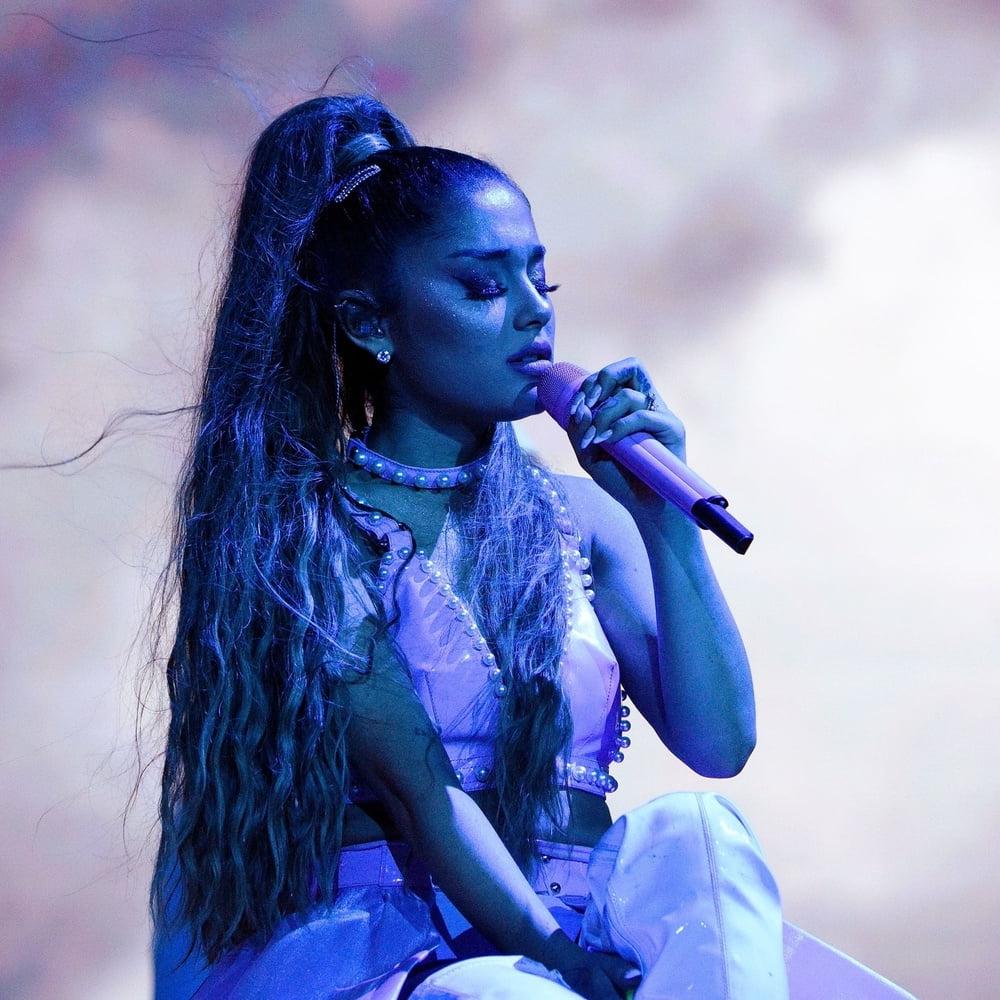 25P Ariana Grande with Boots Vol 04