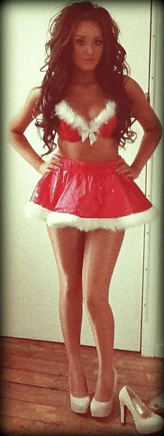 25P Hot babes 35