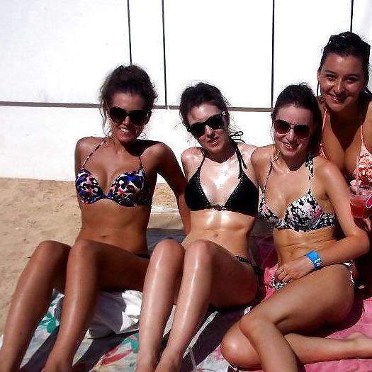 25P Hot babes 35