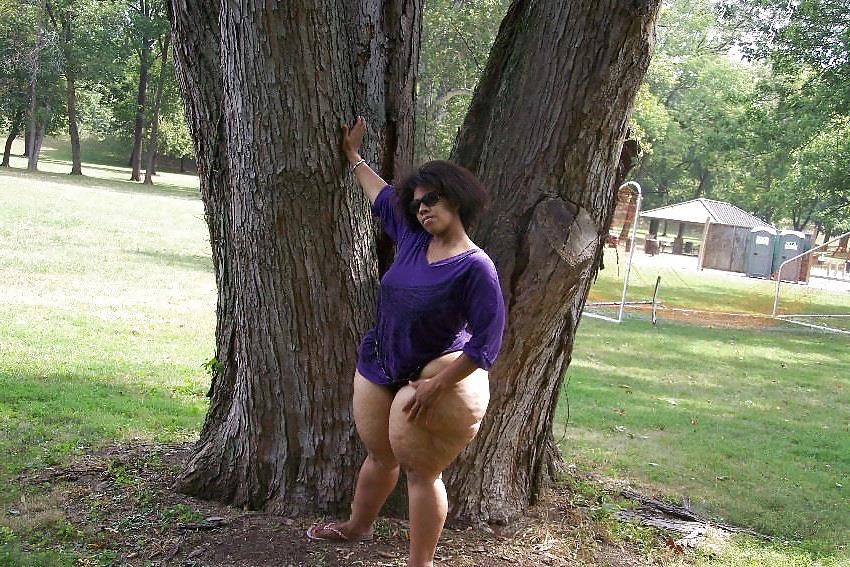 12P Outdoors With SSBBW RedBone L.A. Gurl