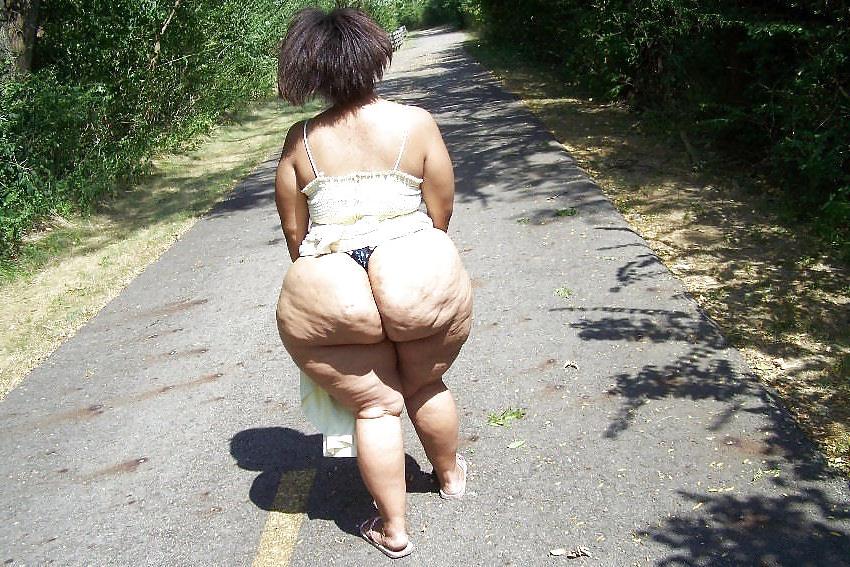 12P Outdoors With SSBBW RedBone L.A. Gurl