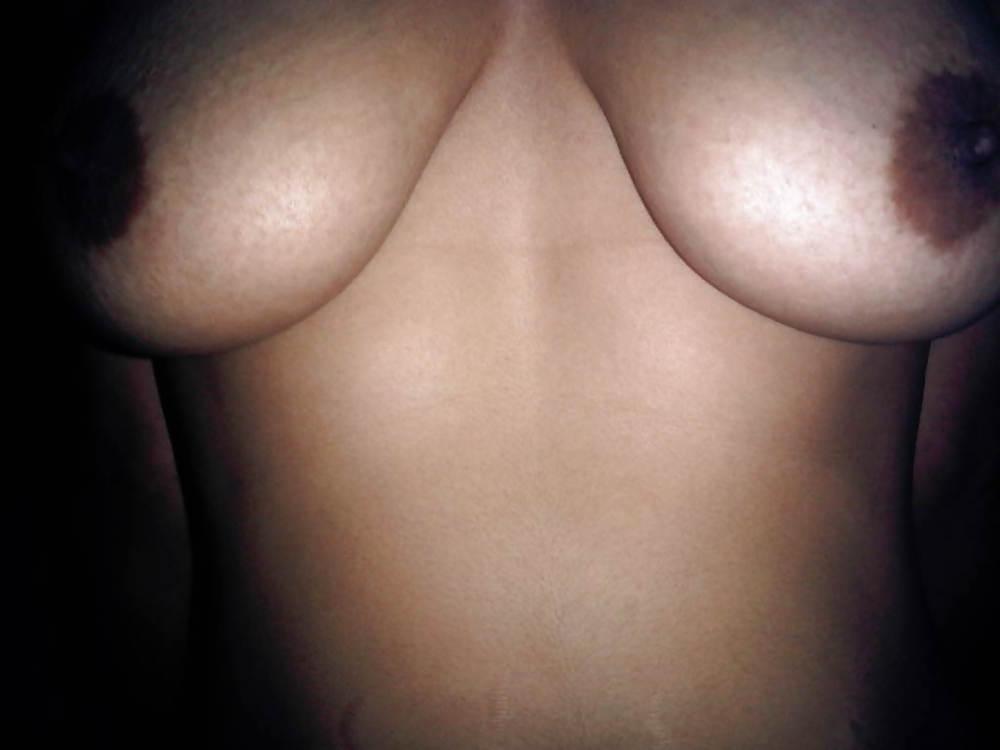 11P Indian mature wife showing boobs 3