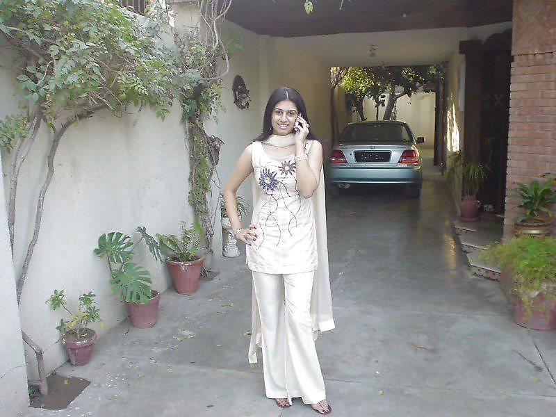 25P Beautiful Indian Girls 7-- By Sanjh