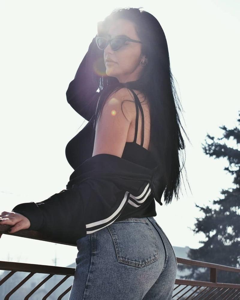 25P Big Fuckable Ass 17