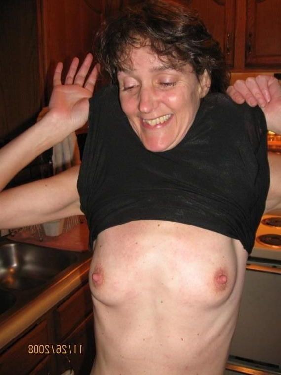 24P Mature wife 70