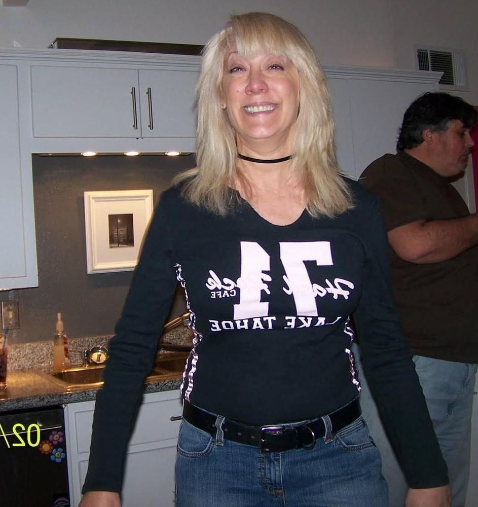 25P Chubby Wife
