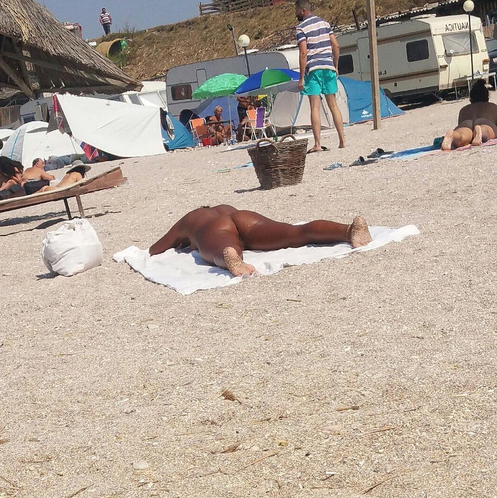 25P 25. Romanian wife exposed