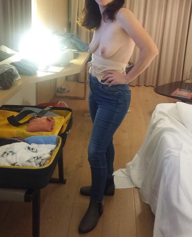 25P YOUR WIFE GETTING READY 2 DATE WITH ME: CHOOSE WHOM U FU