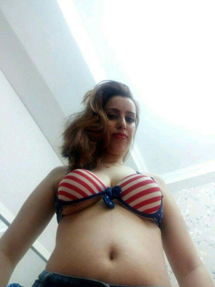 25P Persian Hottie