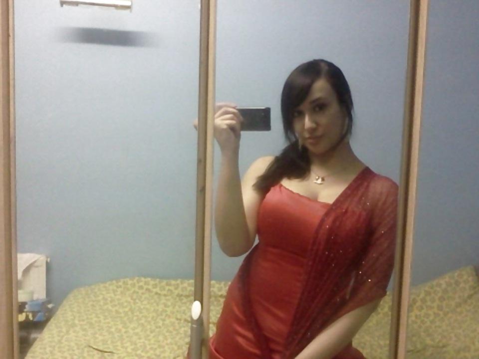 25P SEXY INDIAN GIRLS POSING HOT