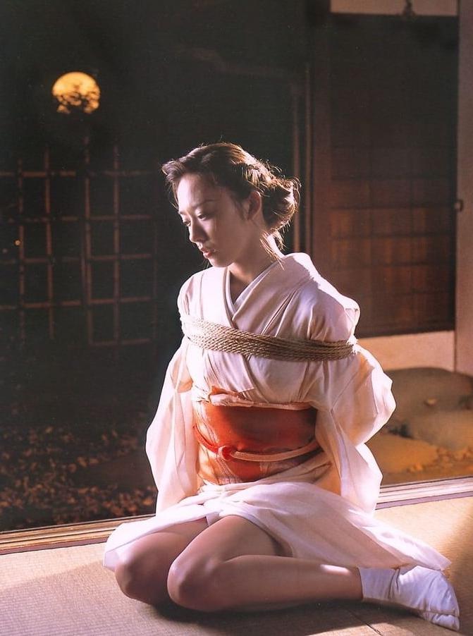 25P Asian Maiko Juki bondage 1